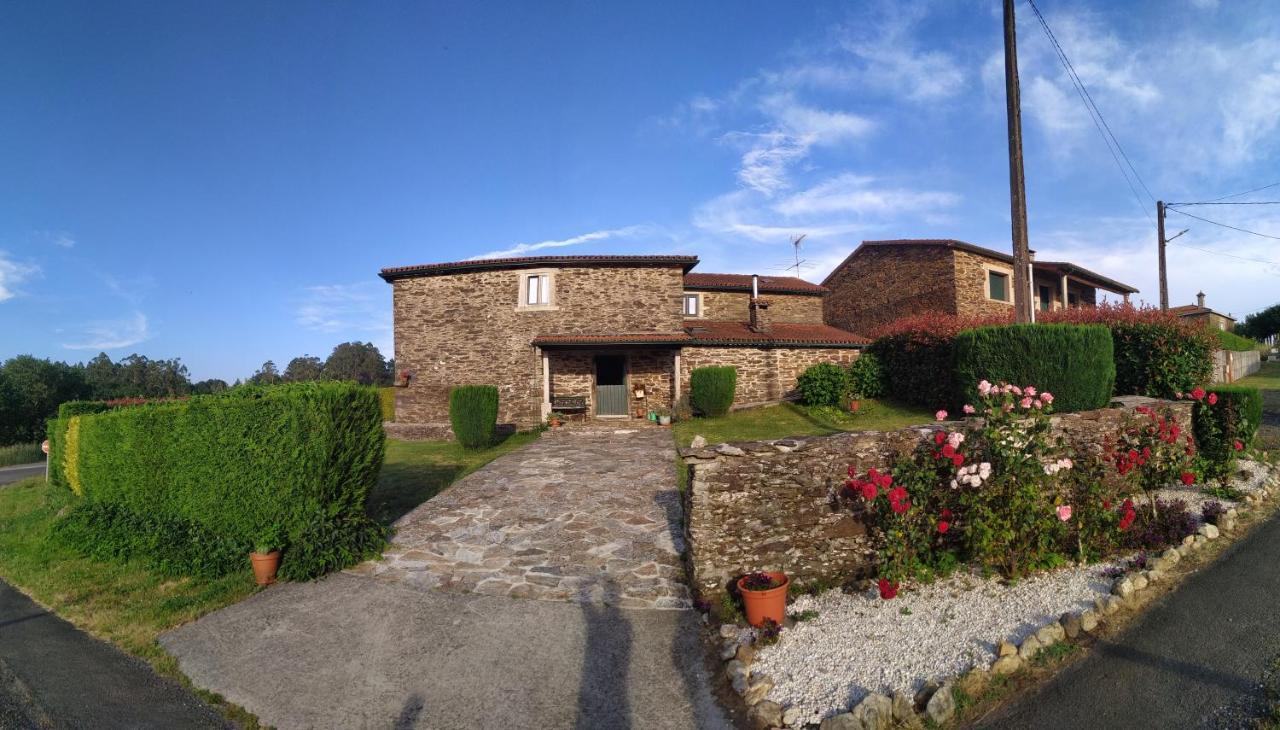 Casa O Castelo En Touro Villa Екстериор снимка