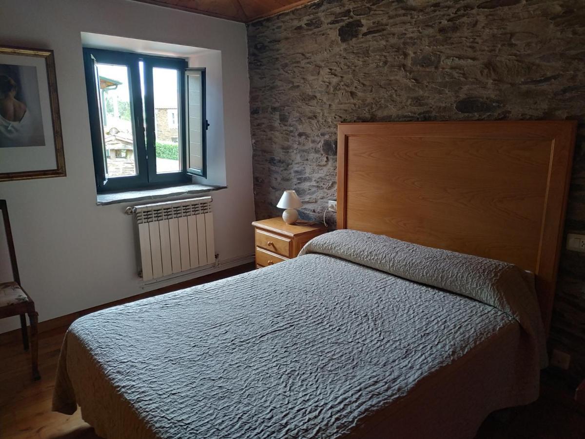Casa O Castelo En Touro Villa Екстериор снимка