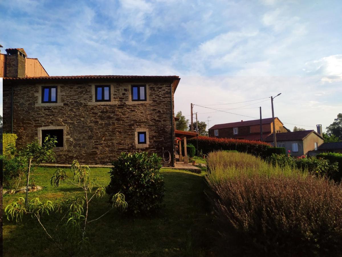 Casa O Castelo En Touro Villa Екстериор снимка