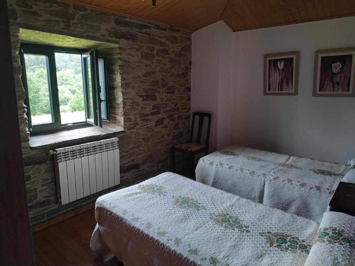 Casa O Castelo En Touro Villa Екстериор снимка